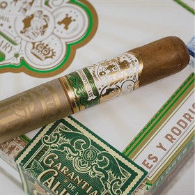 Сигара Flores y Rodriguez 10th Anniversary Reserva Limitada Gran Toro - фото 20081