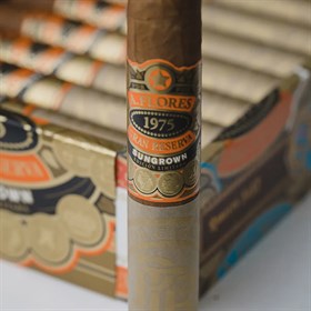 Сигара PDR A. Flores 1975 Gran Reserva Sungrown Robusto - фото 20085